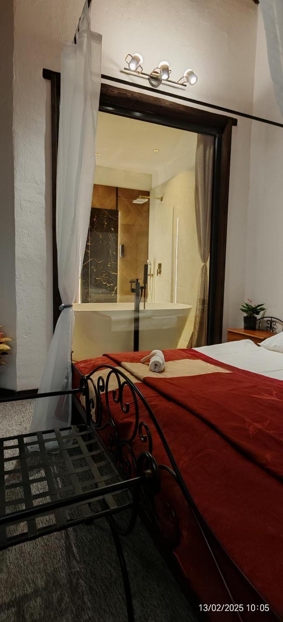Hotel Plzensky Dvur ฟรีเดก-มีสเตก ภายนอก รูปภาพ