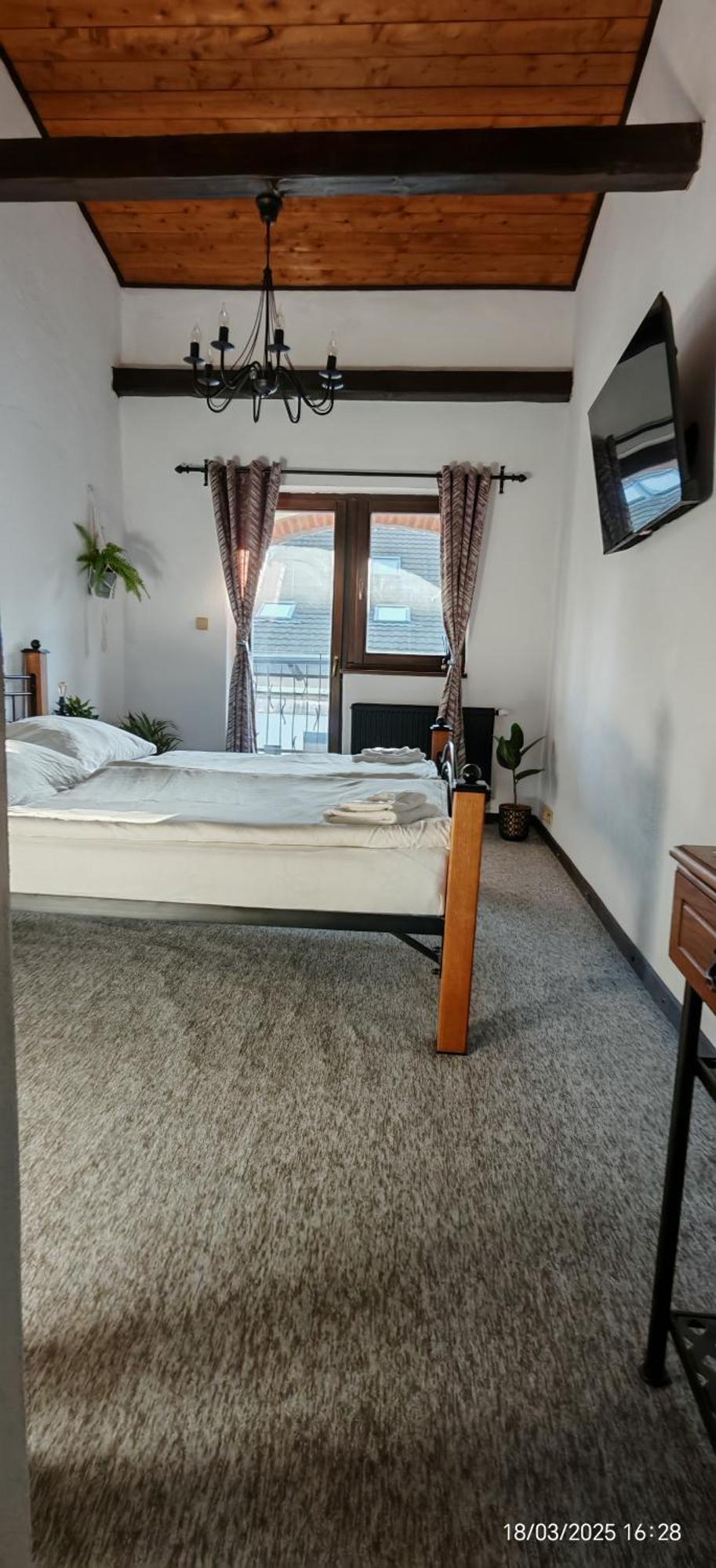 Hotel Plzensky Dvur ฟรีเดก-มีสเตก ภายนอก รูปภาพ
